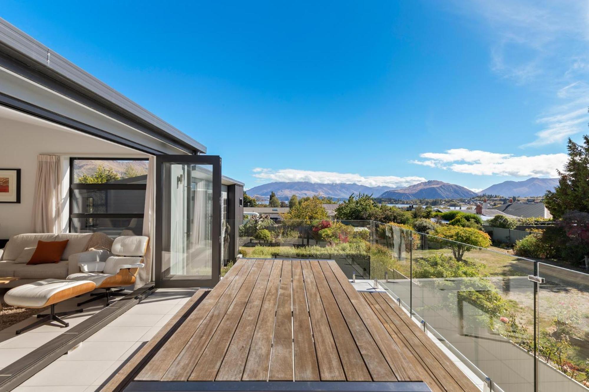 Tenby Apartments Wanaka Exterior photo